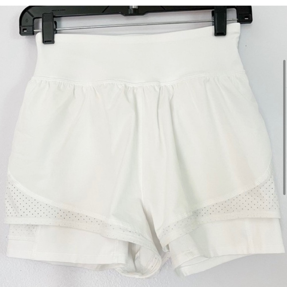 SPANX White Get Moving Shorts